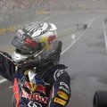 Vettel: valasin kiivri all pisaraid