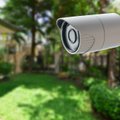 LUGEJA KÜSIB | Kas naaber võib oma valvekaamera suunata meie koduõuele? 