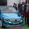 Merkel soovib endiselt 2020. aastaks näha Saksamaa teedel miljonit elektriautot