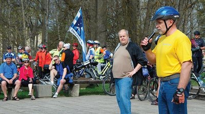 Oma tervitussõnad ratturitele ütles Tamsalu vallavanem Toomas Uudeberg. Foto: Aavo Leemets