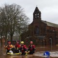 Более тысячи эвакуированы из-за наводнения в Британии