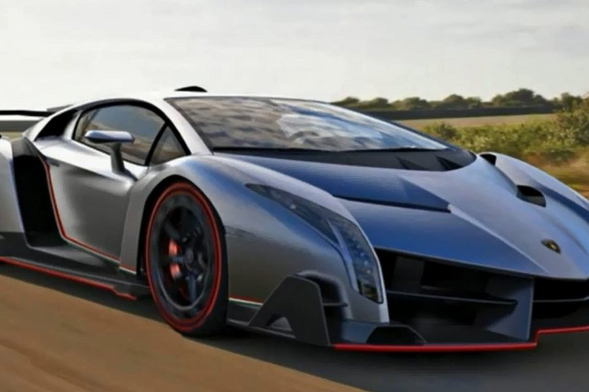 Lamborghini uue superauto nimeks on Veneno