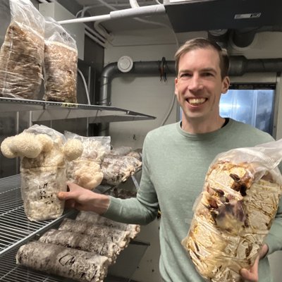 Shroomwelli tegevjuht, biohäkker Silver Laus
