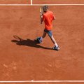 VIDEO: French Open: Južnõi kirjutas väljakule "SORRY"