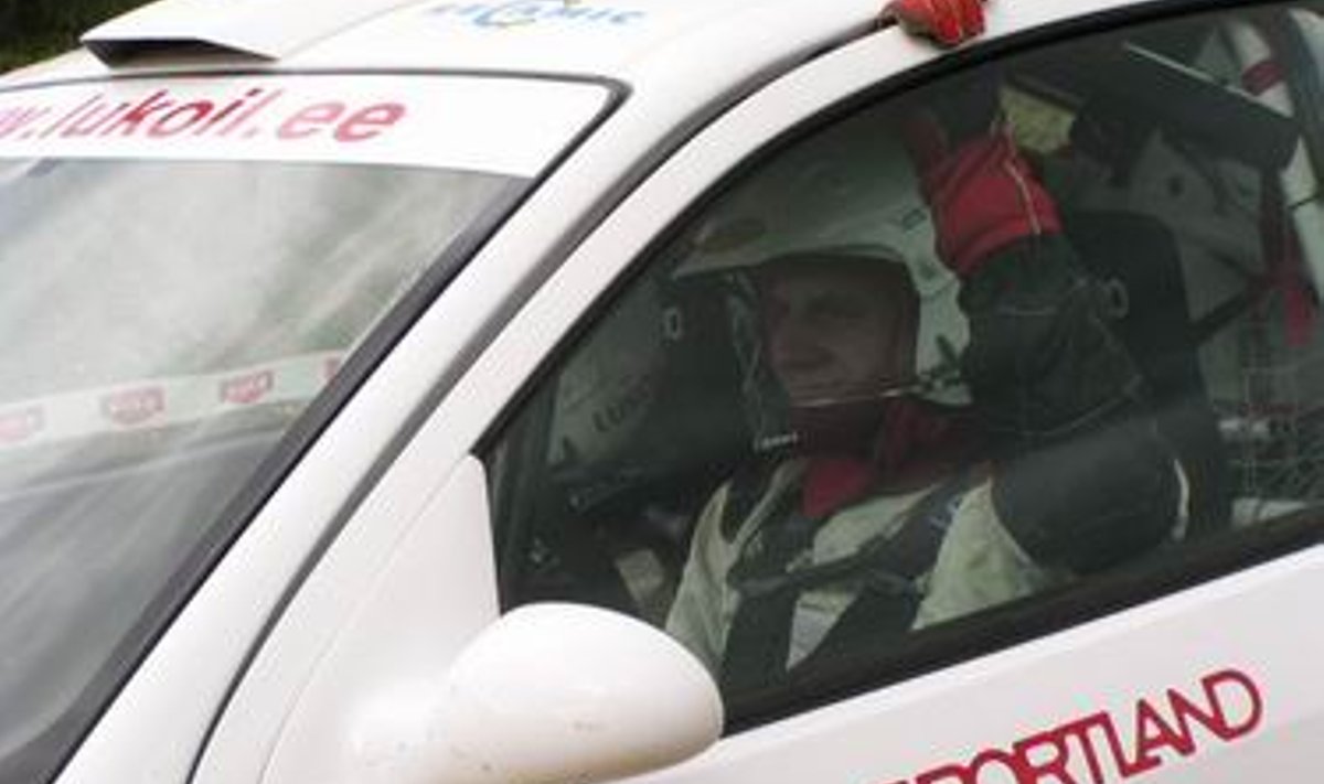 Margus Murakas E.O.S. Rally 2003-l enne kiiruskatse starti