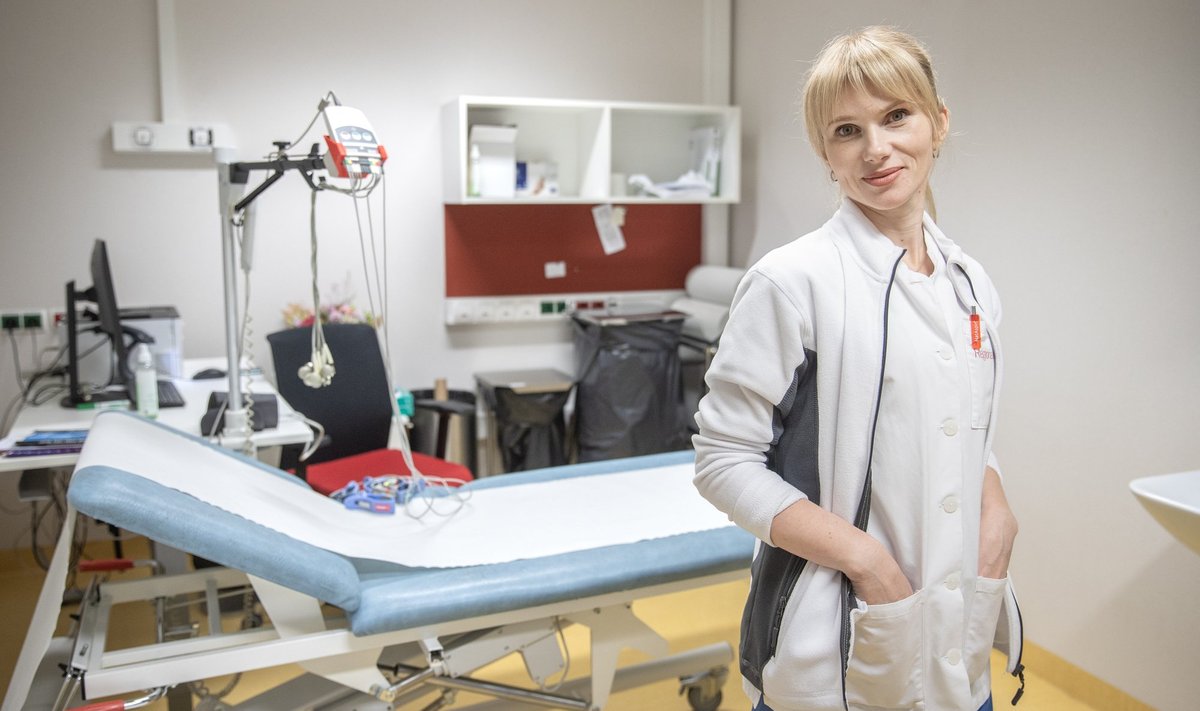 Светлана Литвиненко пока не может работать медсестрой в Северо-Эстонской региональной больнице, так как уровень подготовки медсестер в Украине не соответствует квалификации эстонских медсестер.