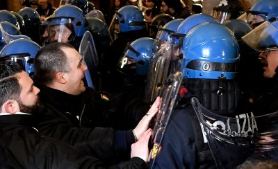 8. veebruaril toimusid kokkupõrked ka Bolognas.
