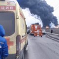 ВИДЕО | В Белгороде загорелась нефтебаза. Губернатор заявил, что ее обстреляли украинские военные
