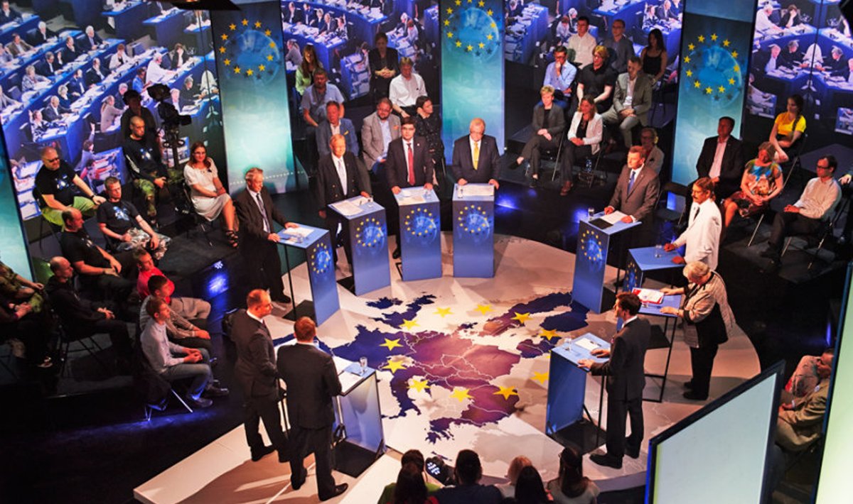 Kolmapäevaõhtuti on ETV eetris “Valimisstuudio“, kus poliitikute teledebatte juhivad Andres Kuusk ja Lauri Hussar.