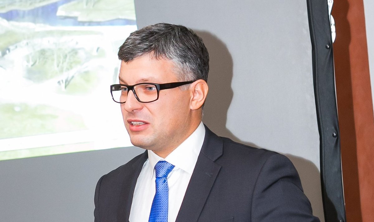 „Igatpidi austame kohalike omavalitsuste otsust nime valiku osas," selgitas minister Mihhail Korb.