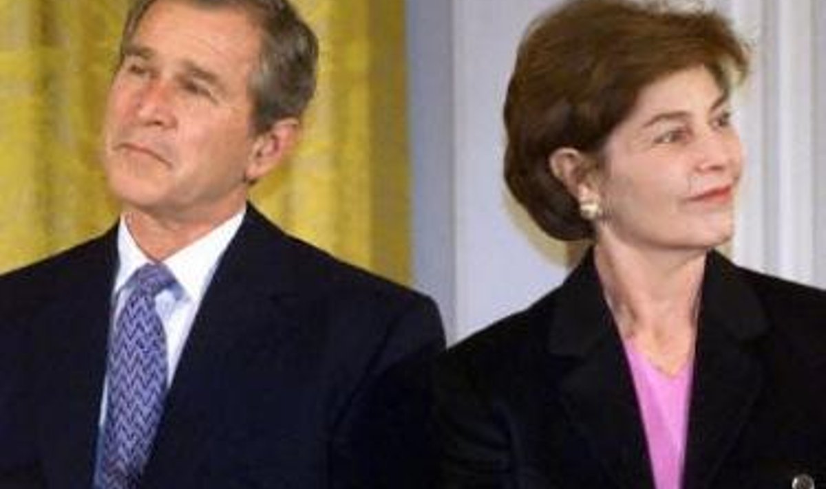 G.Bush naisega