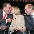 Герхард Шредер встретился в Москве с Владимиром Путиным. И заявил, что не станет с ним ссориться