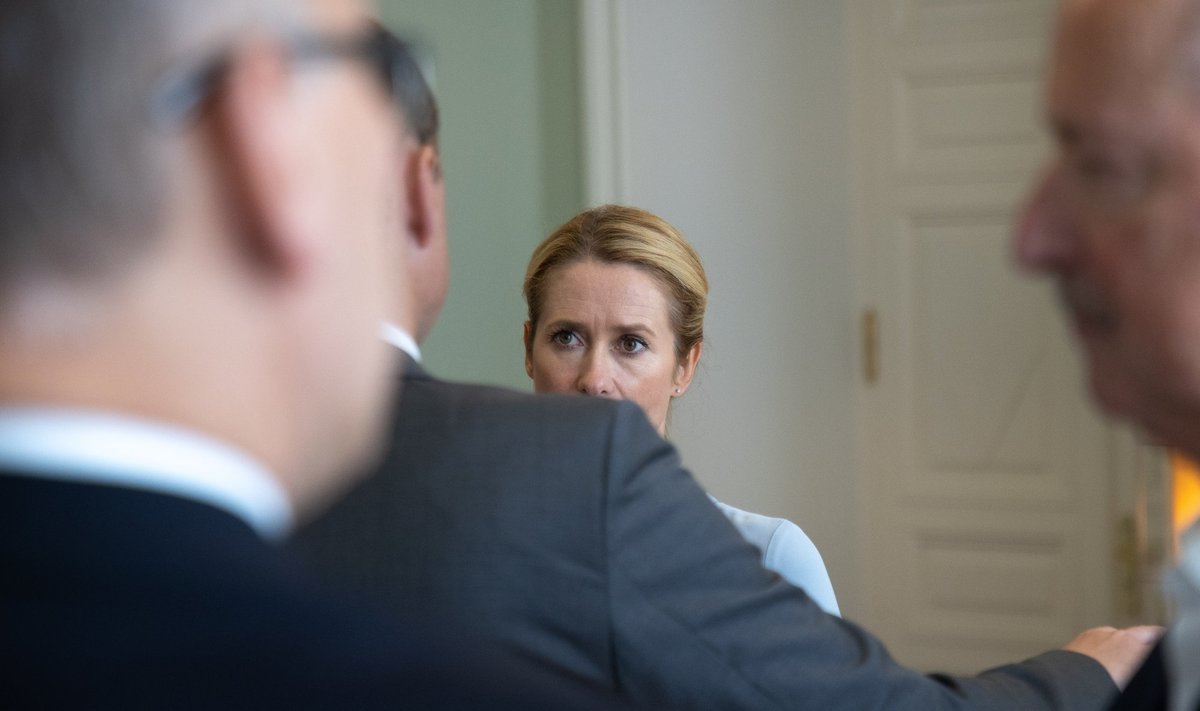 Kaja Kallas ja endised peaministrid Stenbocki majas