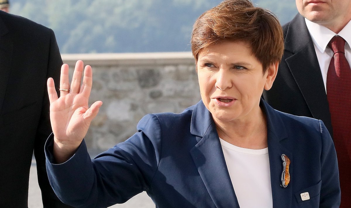Beata Szydło lubab suurt valitsusremonti. Kas ta isegi ametisse jääb?