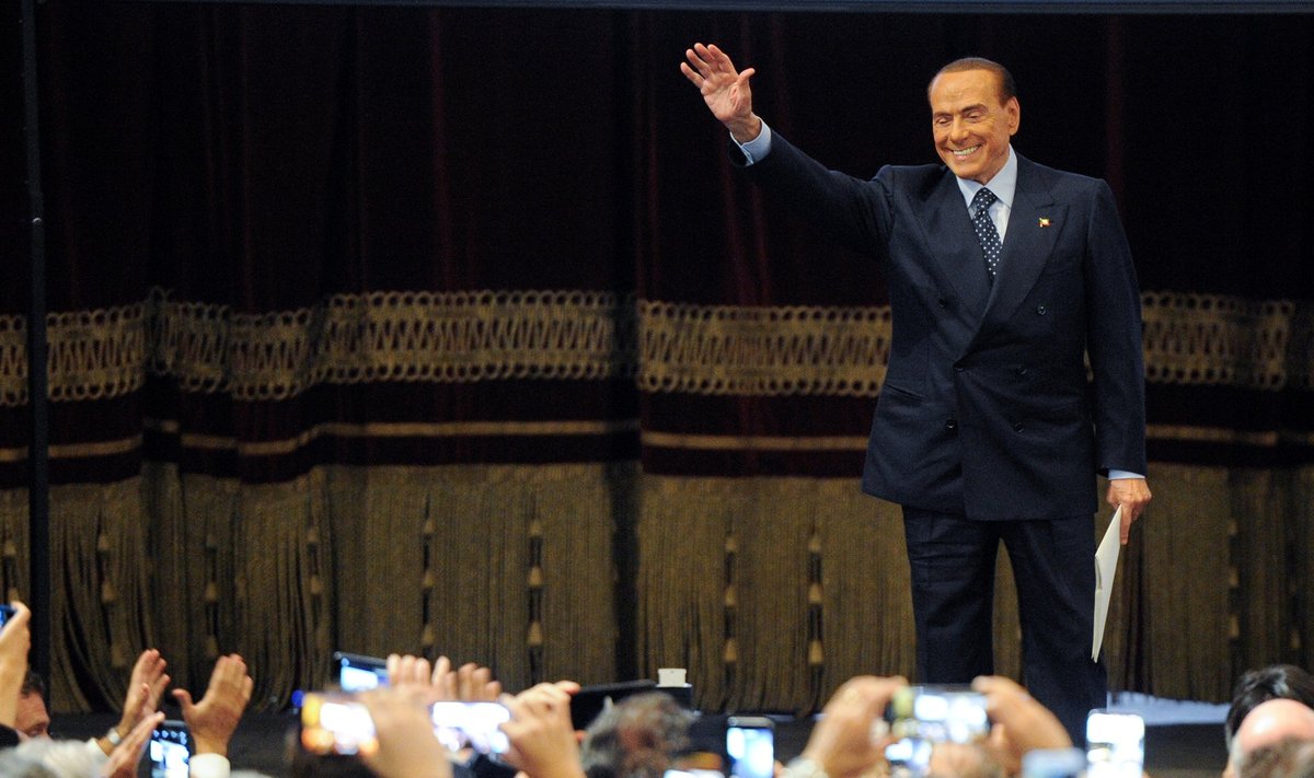 Silvio on õnneks jälle siin. Itaalia ekspeaminister Silvio Berlusconi kohtus möödunud nädalal Sitsiilias Palermos rahvaga.