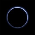 ФОТО: NASA опубликовало уникальные снимки синего неба Плутона
