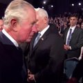 VIDEO | Prints Charles jättis USA asepresidendi Mike Pence’i kätlemisel vahele