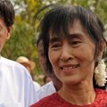 Birma opositsiooniliider Aung San Suu Kyi valiti parlamenti