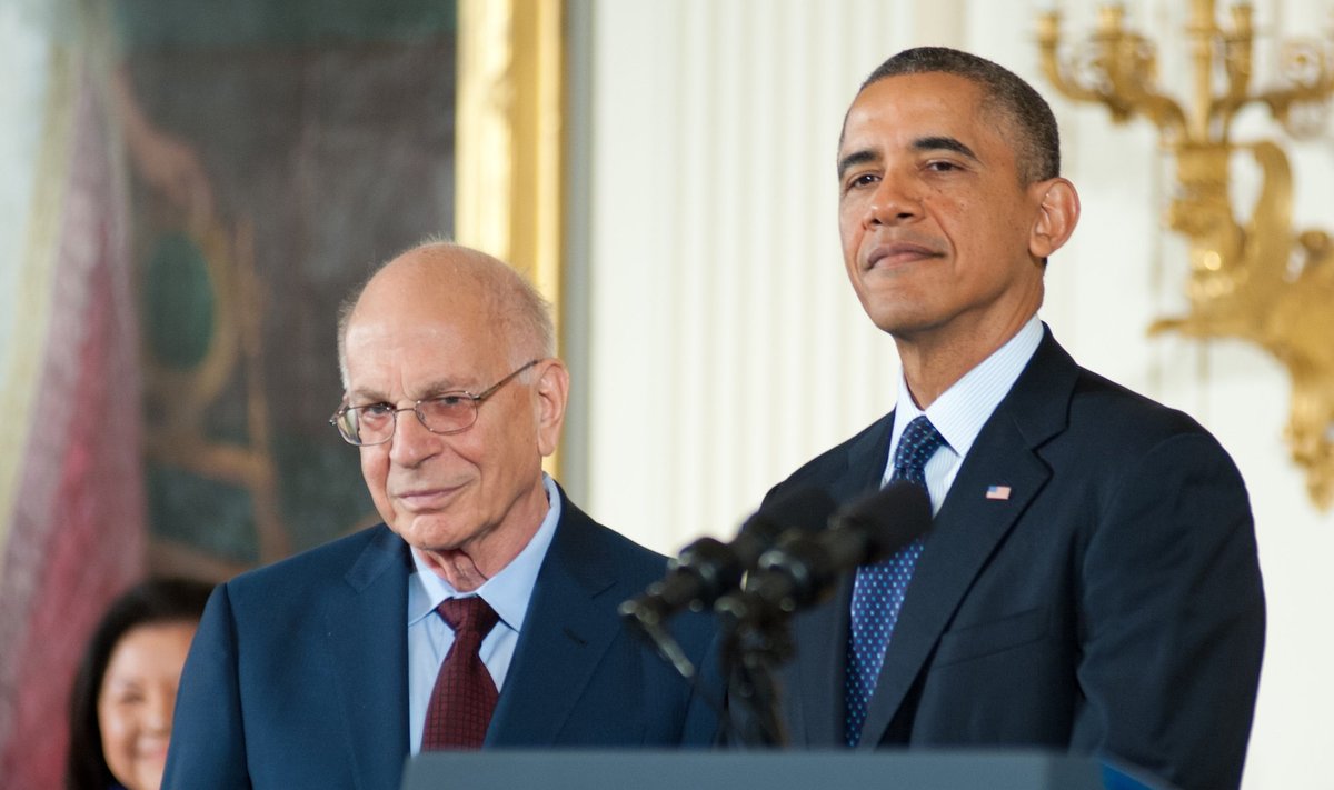 Daniel Kahneman (vasakul) Barack Obamaga (paremal).