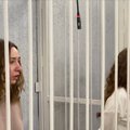 Valgevene kohus mõistis kaks noort naisajakirjanikku meeleavalduse kajastamise eest kaheks aastaks kolooniasse