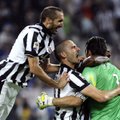 Kolm penaltit ja üheksa kaarti: Juventus alistas põnevuslahingus AS Roma