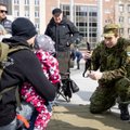 FOTOD | Reservväelaste nädala avas kaitseväe tehnika väljapanek Vabaduse väljakul