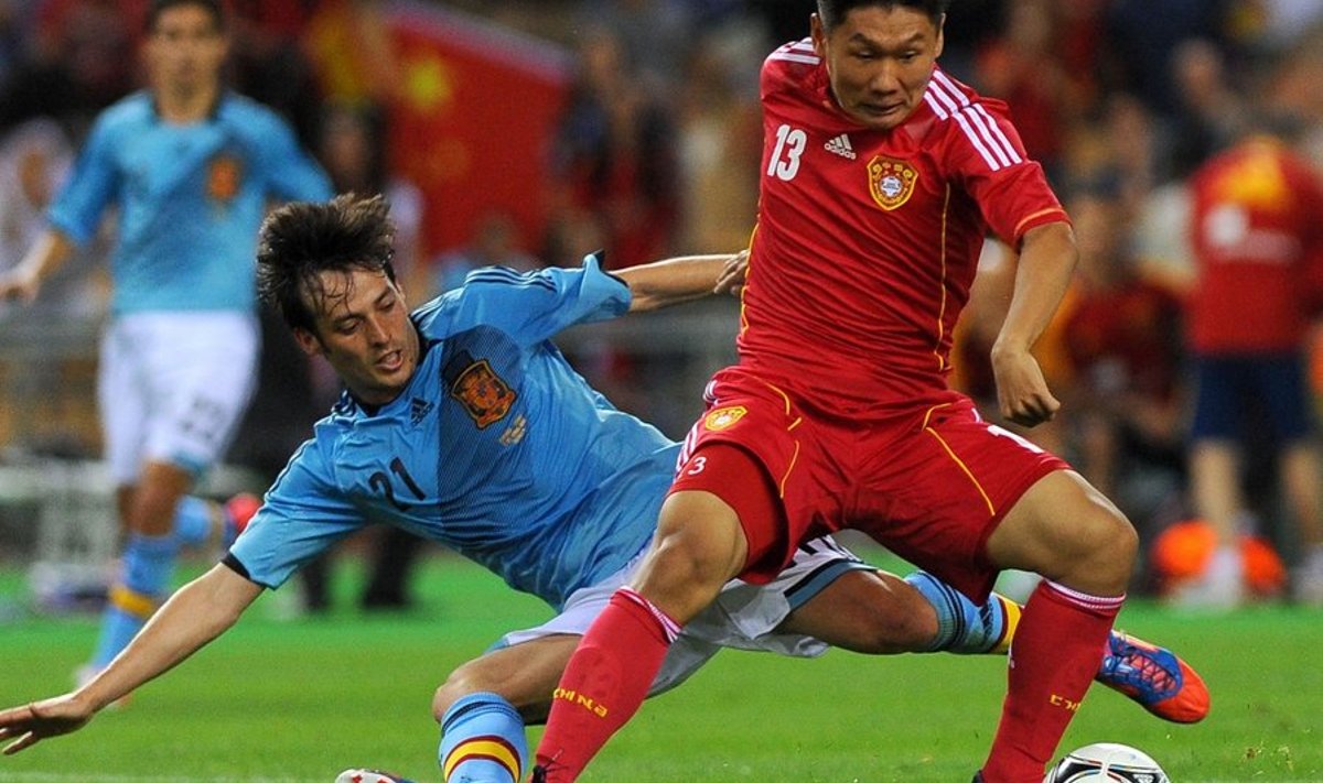David Silva (Hispaania) mängus Hiinaga