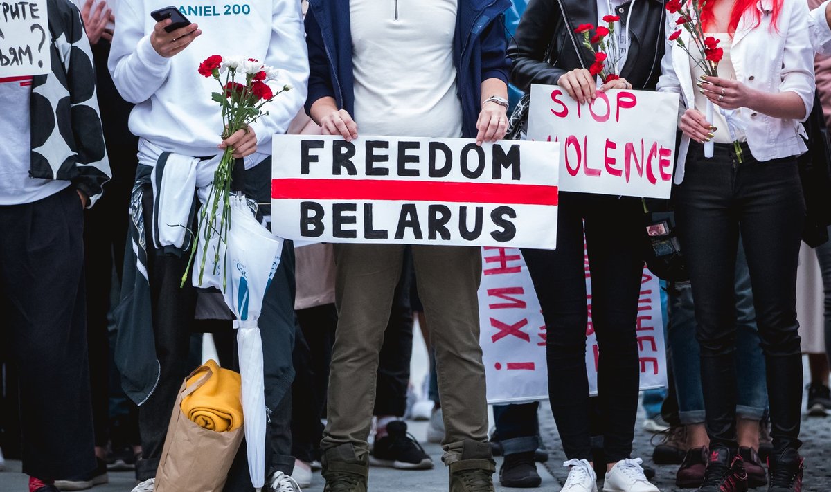 Valgevene toetusprotest Vabaduse väljakul 
