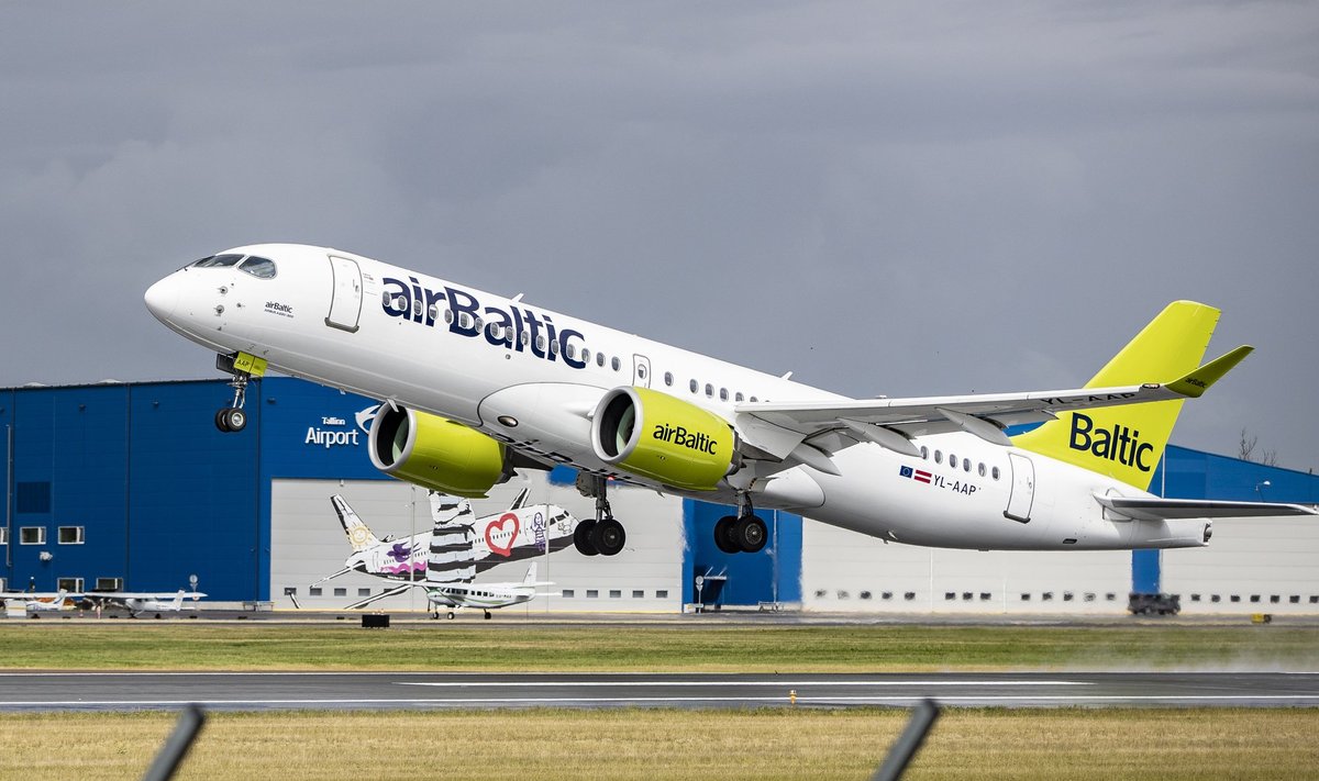 AirBaltic lennuk