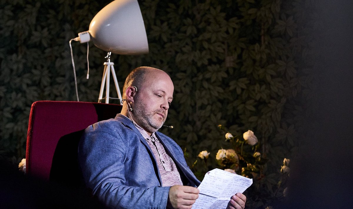 HeadRead kirjandusfestivali suurim staar Vladimir Sorokin vestles Tallinna Kirjanike Maja musta laega saalis P.I Filimonoviga