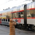 ФОТО | Первый поезд из Вильнюса прибыл в Ригу. Будет ли продолжение маршрута до Таллинна?