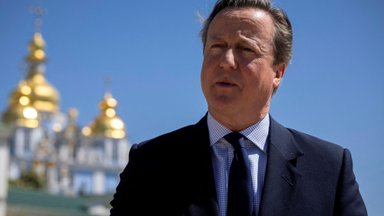 Глава МИД Великобритании Дэвид Кэмерон заявил, что Украина может использовать британское оружие для ударов по территории России