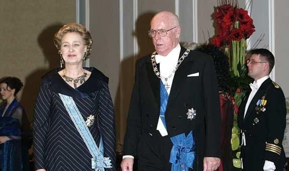 Lennart ja Helle Meri Eesti vabariigi 86. aastapäeva vastuvõtul 2004, kui Lennart ei olnud enam president.  