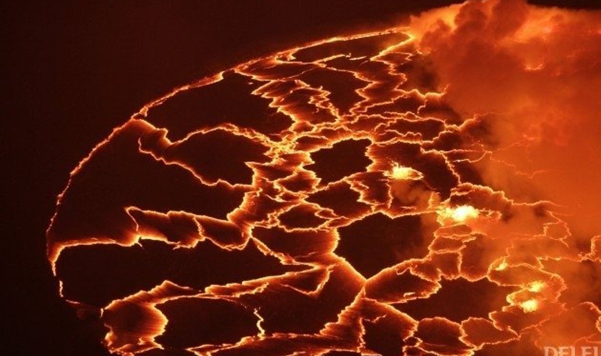Magma pulbitsemas Aafrika ühe aktiivsema vulkaani Nyiragongo laavajärves. Foto Rebecca Blackwell, AP