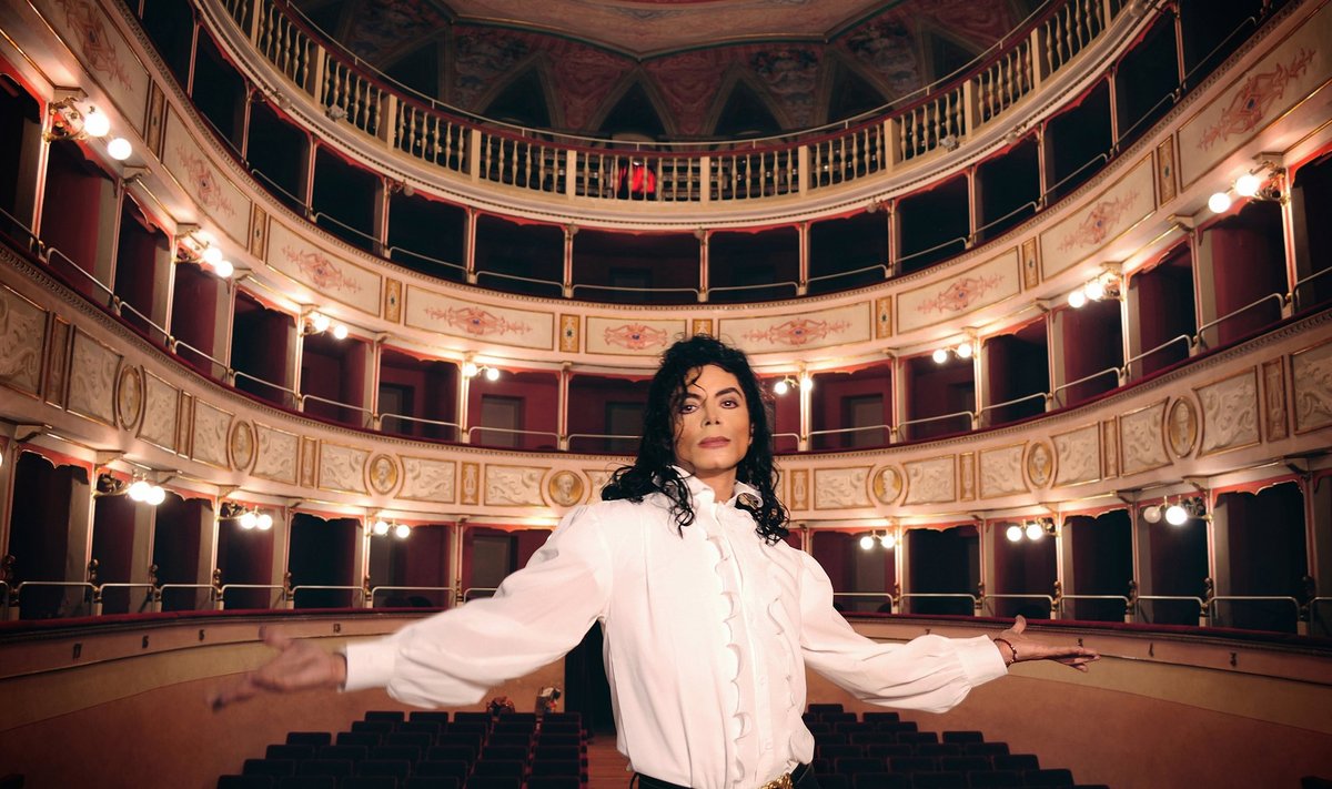 POPIKUNINGA TEISIK Sergio Cortes sarnaneb Michael Jacksonile välimuselt ja neil on ka sarnane hääletämber. Jacksoni fännid üle maailma peavad Sergiot tema parimaks jäljendajaks. 