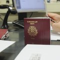 Центристы поблагодарили СМИ за содействие в приостановлении аннулирования паспортов