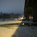В Тарту утонула женщина: хотели по льду срезать путь