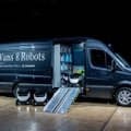 Eesti pakirobotid leidsid emalaeva: Starship lõi käed Mercedes Benz Vansiga