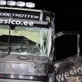 ФОТО | В Вильяндимаа столкнулись два грузовика