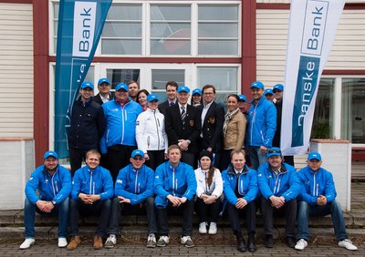 Danske Bank Sailing Team EST678 ja Danske Banki esindajad koos Kalev Jahtklubi esindajatega