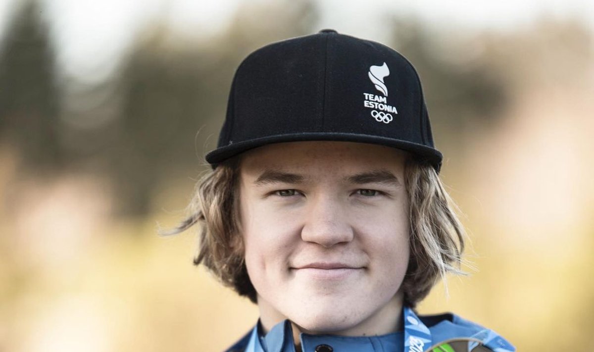 Henry Sildaru Euroopa noorte olümpiafestivalilt võidetud pronksmedaliga. Antud jõuproov lõppes tema jaoks aga valusa kukkumisega.