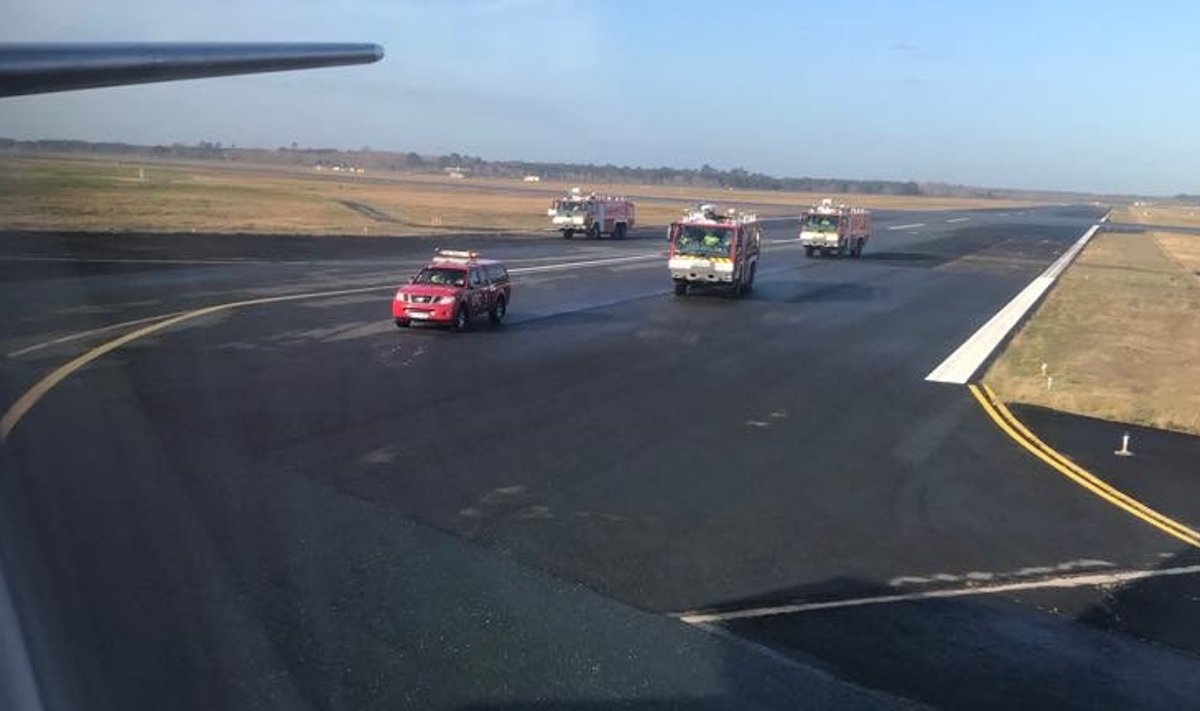 Tuletõrjeautod Bordeaux' lennujaamas