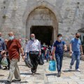 Израиль столкнулся с новой вспышкой коронавируса, “туристические коридоры” могут отменить