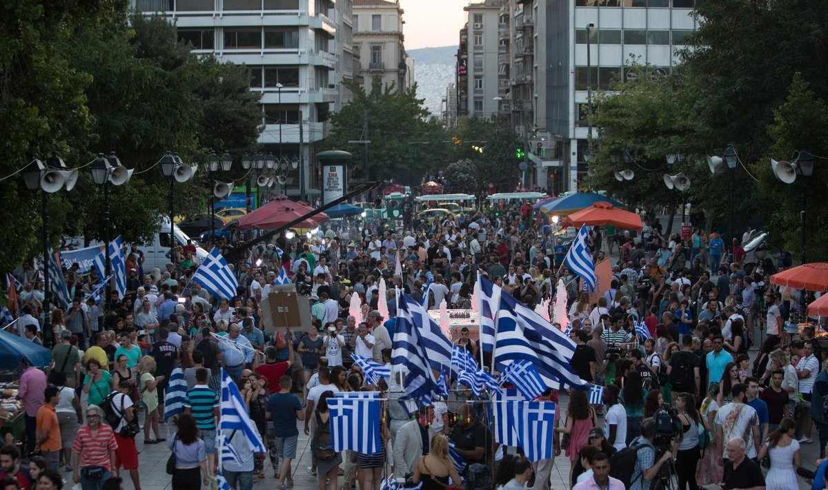 EI tähistamine Ateena keskväljakul