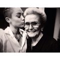 FOTOD: Kaunis või kõhe? Miley Cyrus tätoveeris käele oma vanaema näo