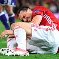 Põlve vigastanud Ibrahimović sõidab USAsse karjääri päästvale operatsioonile