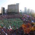 FOTOD JA VIDEO: Lõuna-Korea tänavatel avaldas riigipea vastu meelt mitusada tuhat inimest