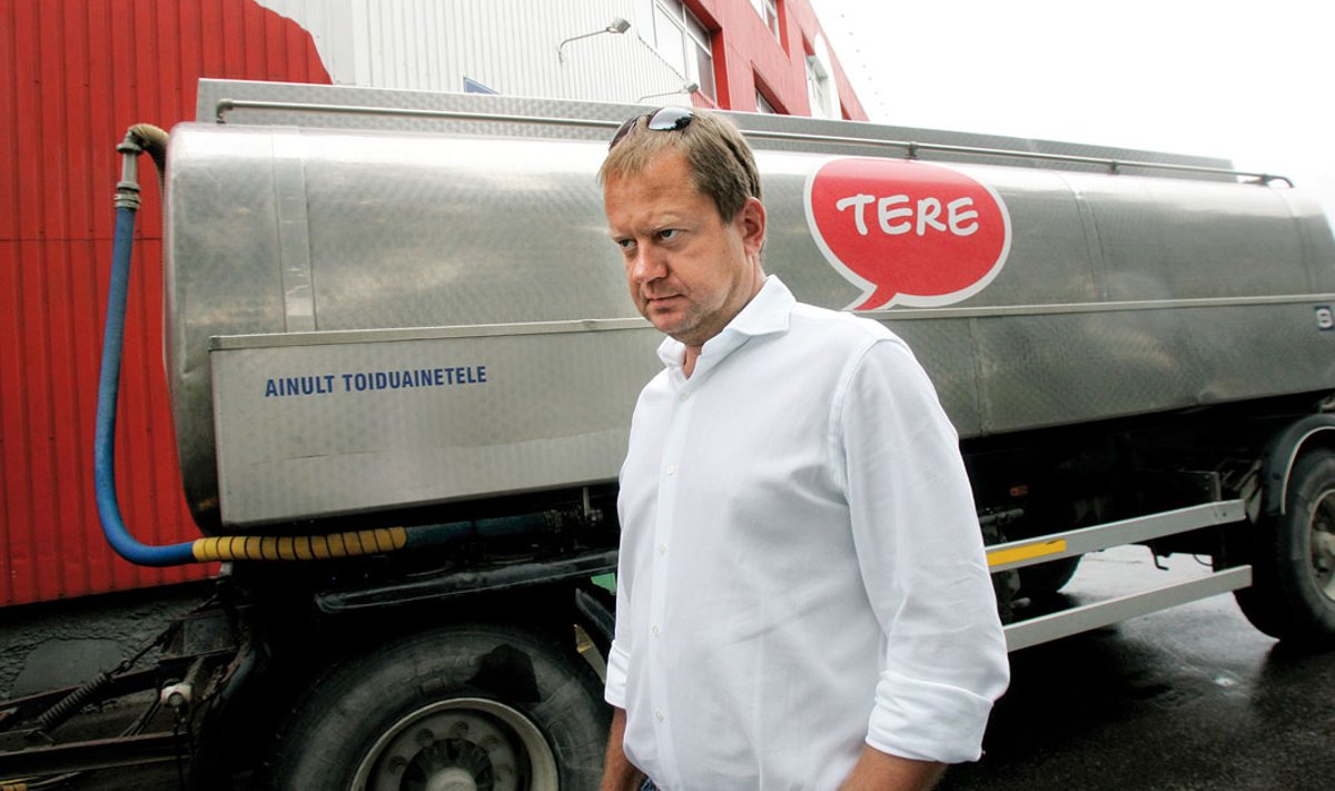 Pankrotihaldur küll kõrvaldas Tere omaniku Oliver Kruuda piimatööstuse juhtimisest, kuid firma maksuvõlg riigile kasvab sellest hoolimata.