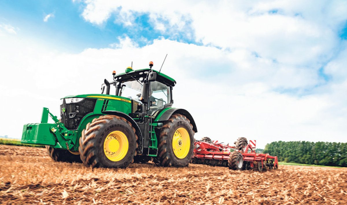 John Deere’i traktorid on  läbi aegade silma paistnud  uuendusmeelsusega,  takistamata traktoril  samas jäämast kordu- matult omanäoliseks.