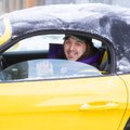 FOTOD | Tõeline staar! Šokiräppar Tommy Cash sõidab ringi kalli kabrioletist tibukollase Porschega
